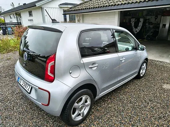 Volkswagen E-Up! 2014 photo 5