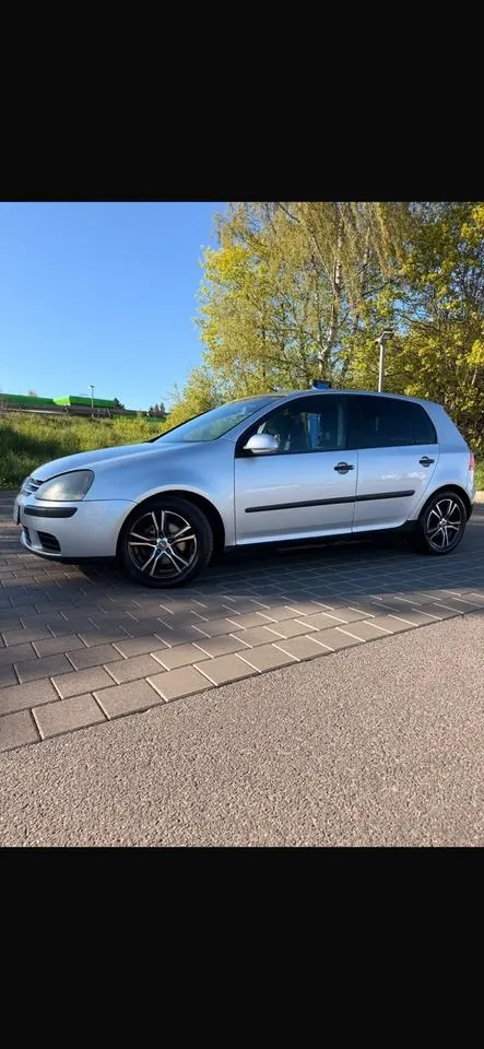 Volkswagen Golf V