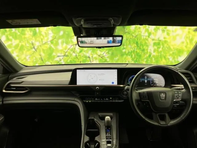 Toyota Crown Cross 2023 photo 4