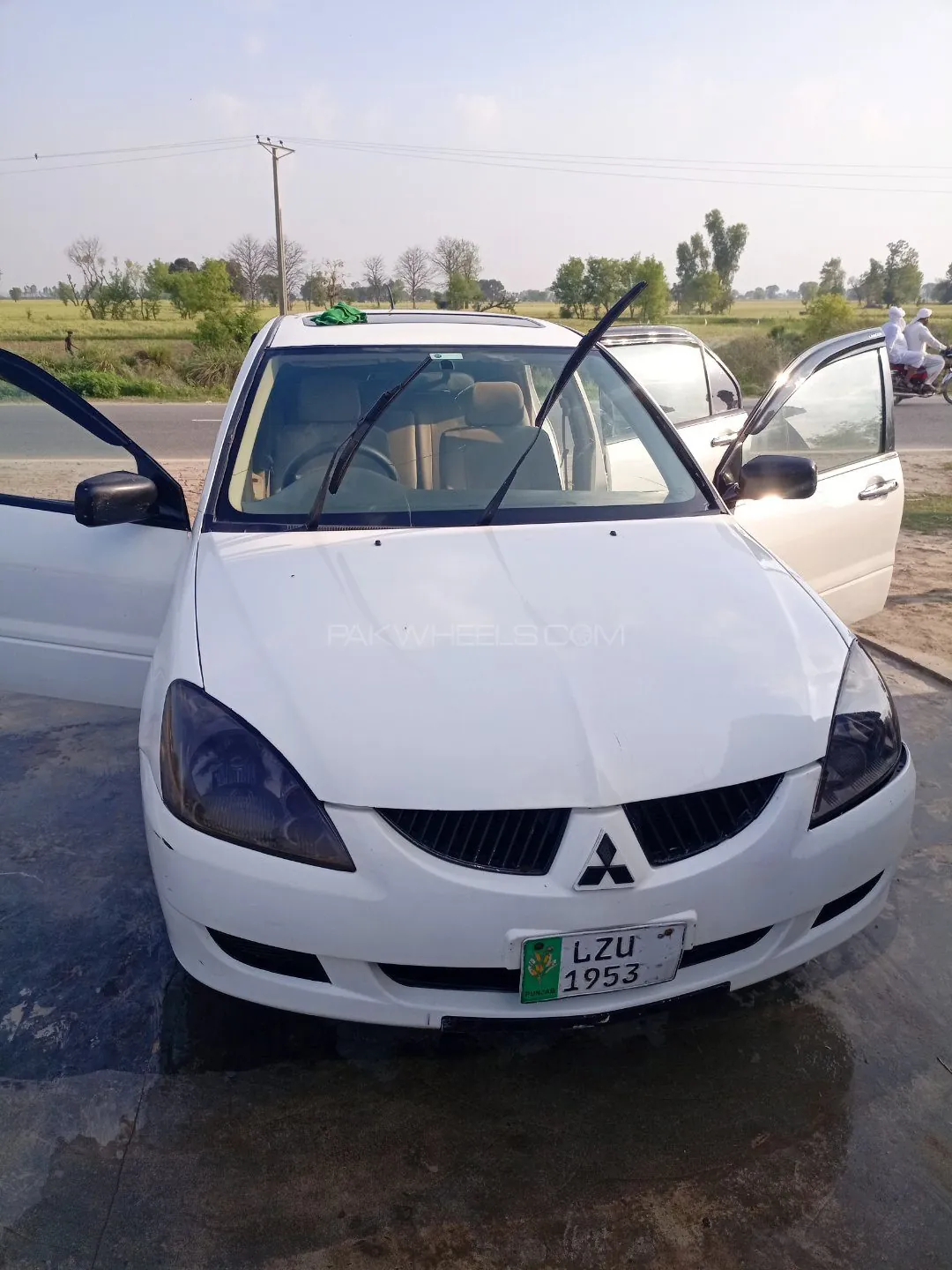 Mitsubishi Lancer