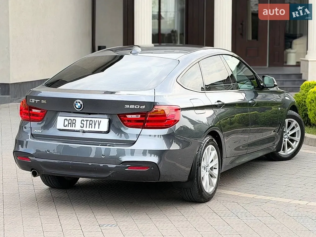 BMW 3 Series 2015 photo 4