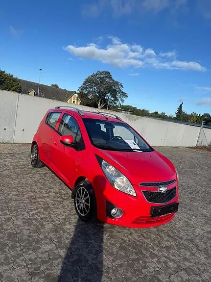 Chevrolet Spark 2011 photo 2