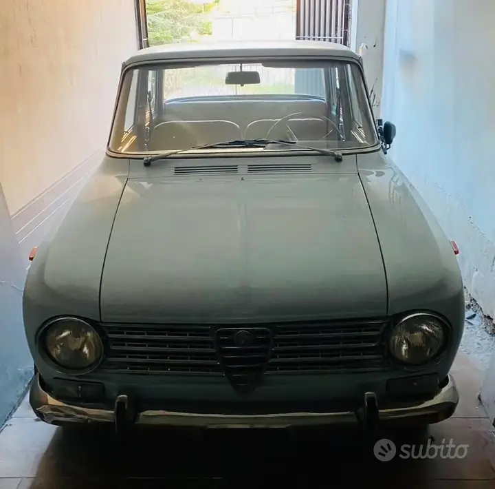 Alfa Romeo Giulia 1960 photo 2