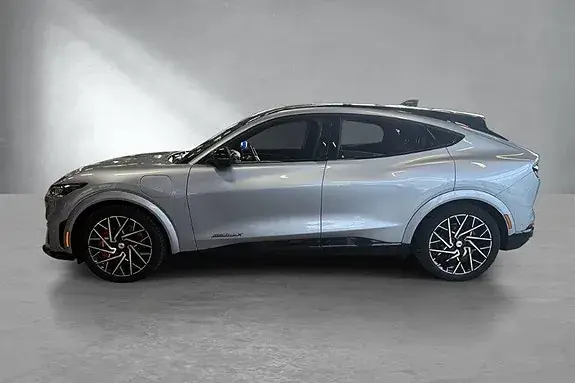 Ford Mustang Mach-E 2023 photo 4