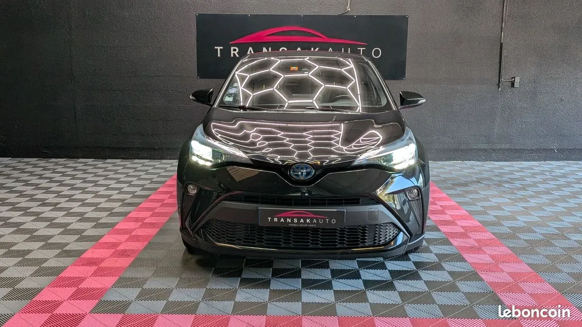 Toyota C-Hr 2023 photo 4