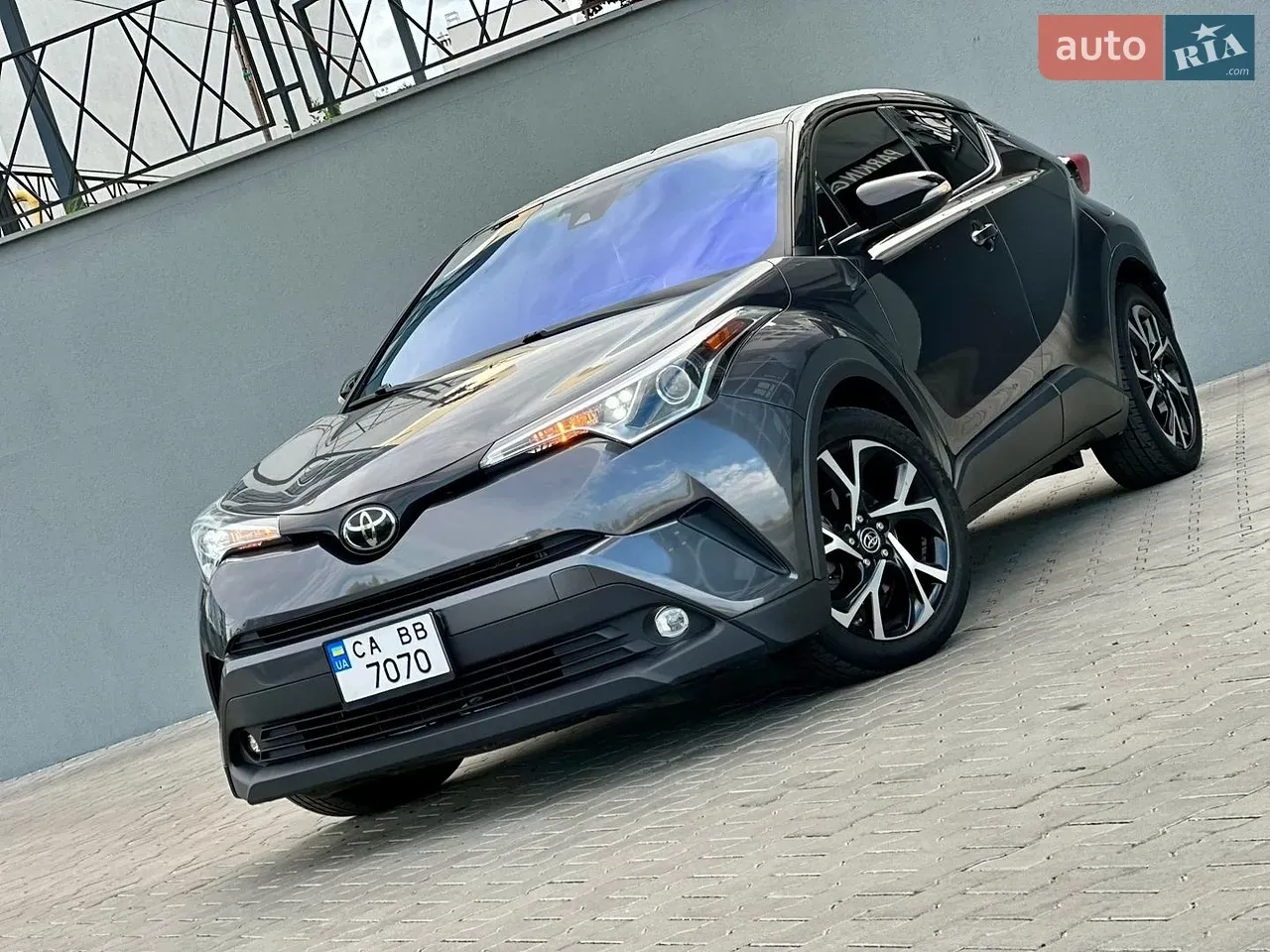 Toyota C-Hr 2018 photo 4