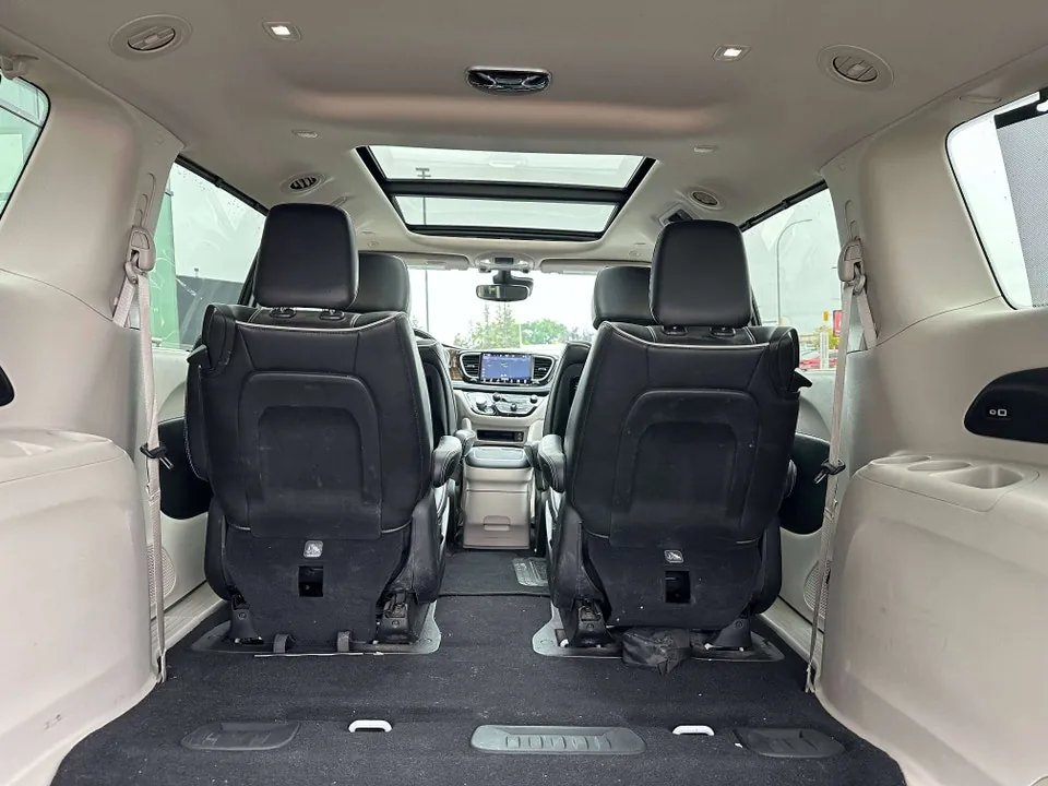 Chrysler Pacifica 2022 photo 4