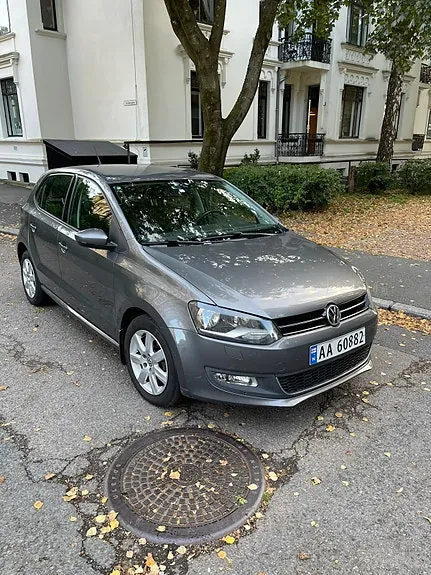 Volkswagen Polo 2012 photo 3