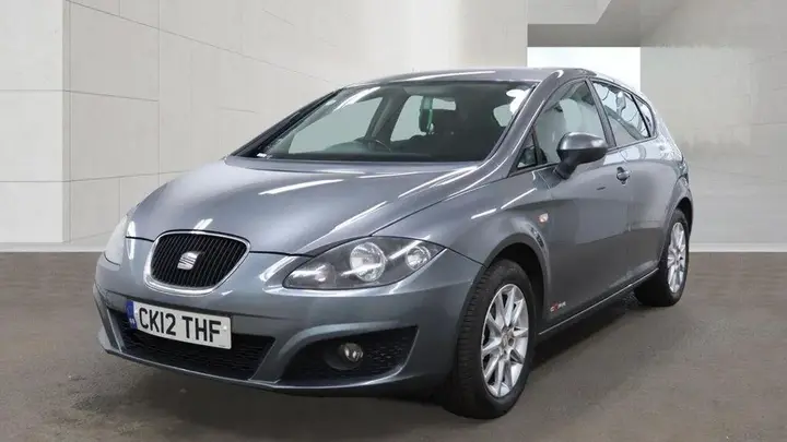 Seat Leon 2012 photo 2