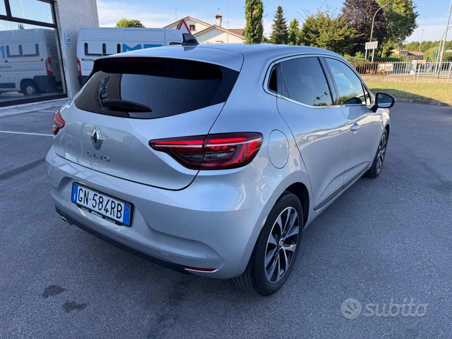 Renault Clio 2023 photo 4