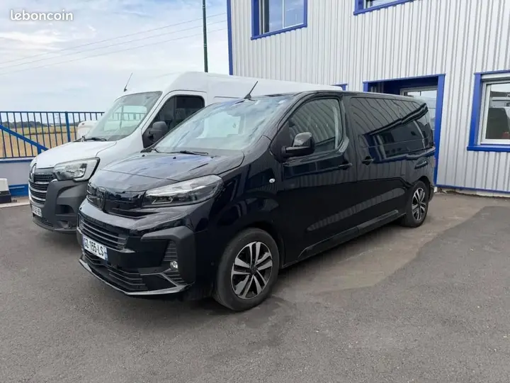 Peugeot Traveller