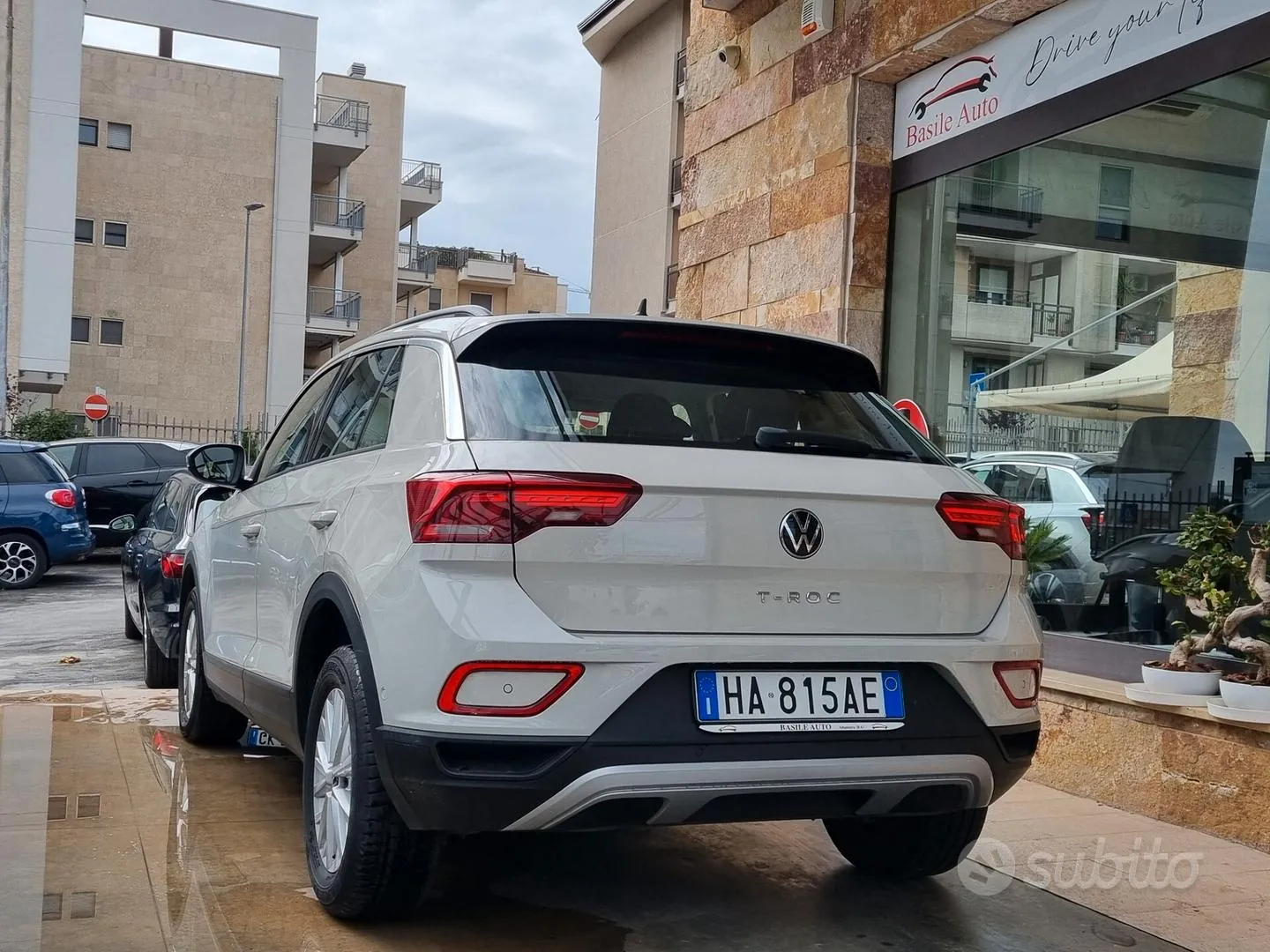 Volkswagen T-Roc 2023 photo 3