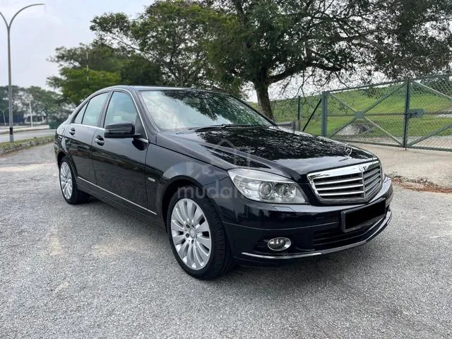 Mercedes-Benz C200