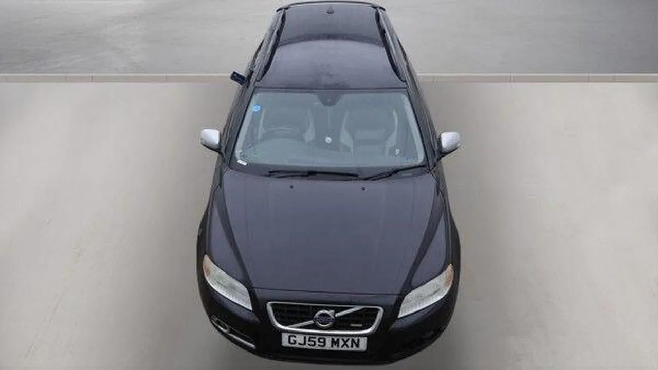 Volvo V70 2009 photo 2