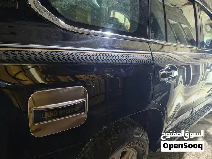 Toyota Land Cruiser 2010 photo 4