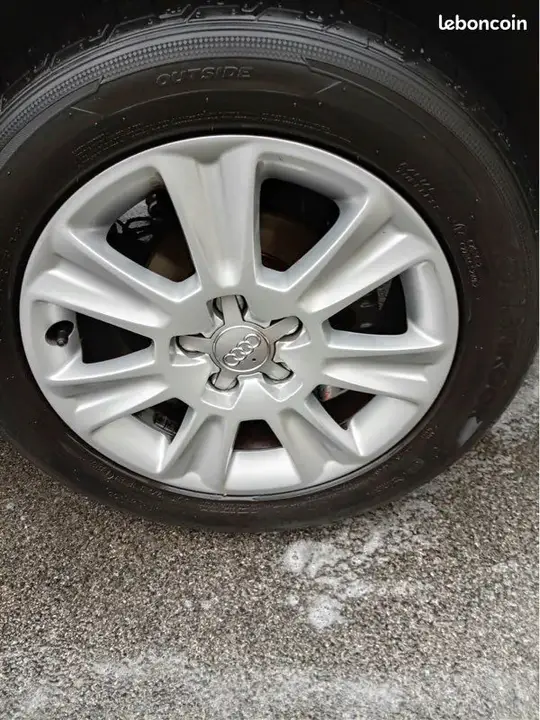 Audi A1 2010 photo 5
