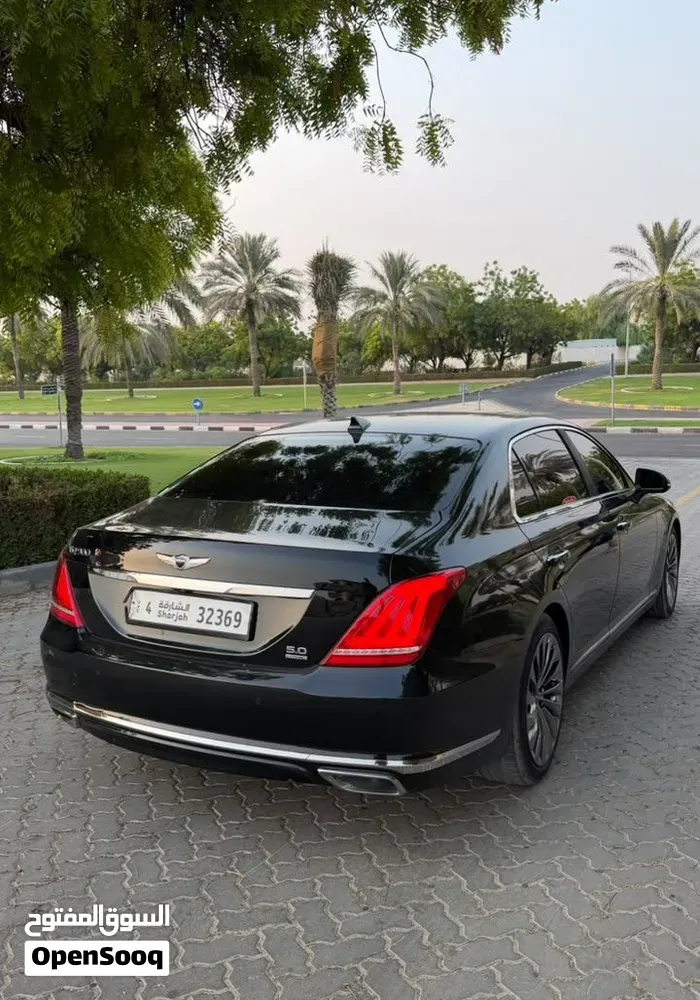 Hyundai Genesis 2016 photo 2