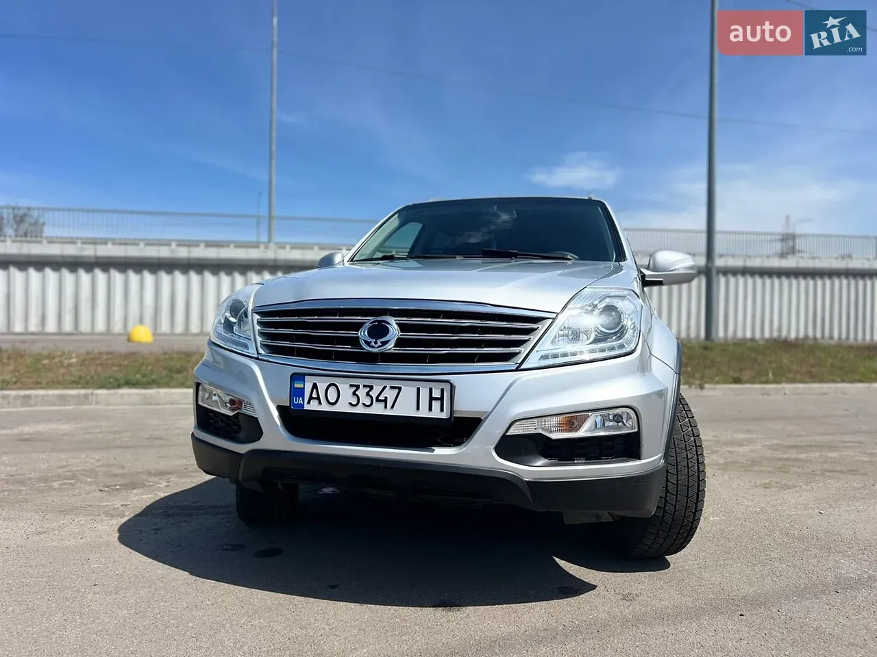 KG Mobility Rexton 2015 photo 2