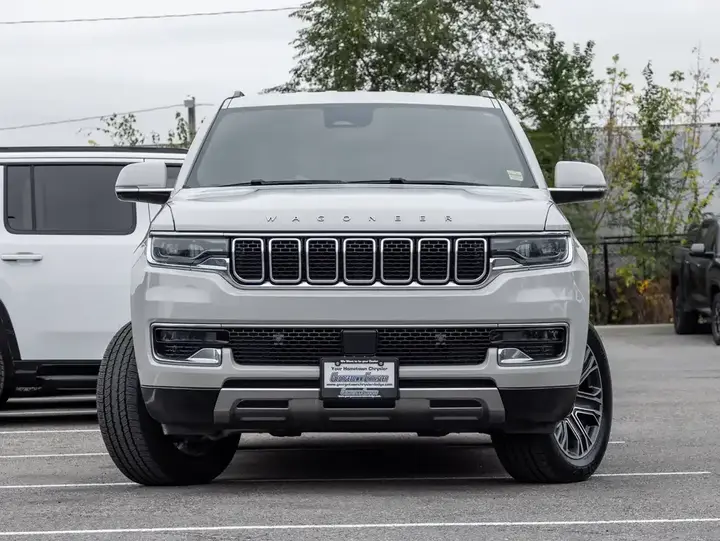 Jeep Wagoneer 2022 photo 2