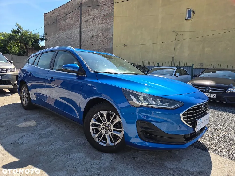 Ford Focus 2023 photo 3