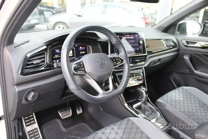 Volkswagen T-Roc 2022 photo 3