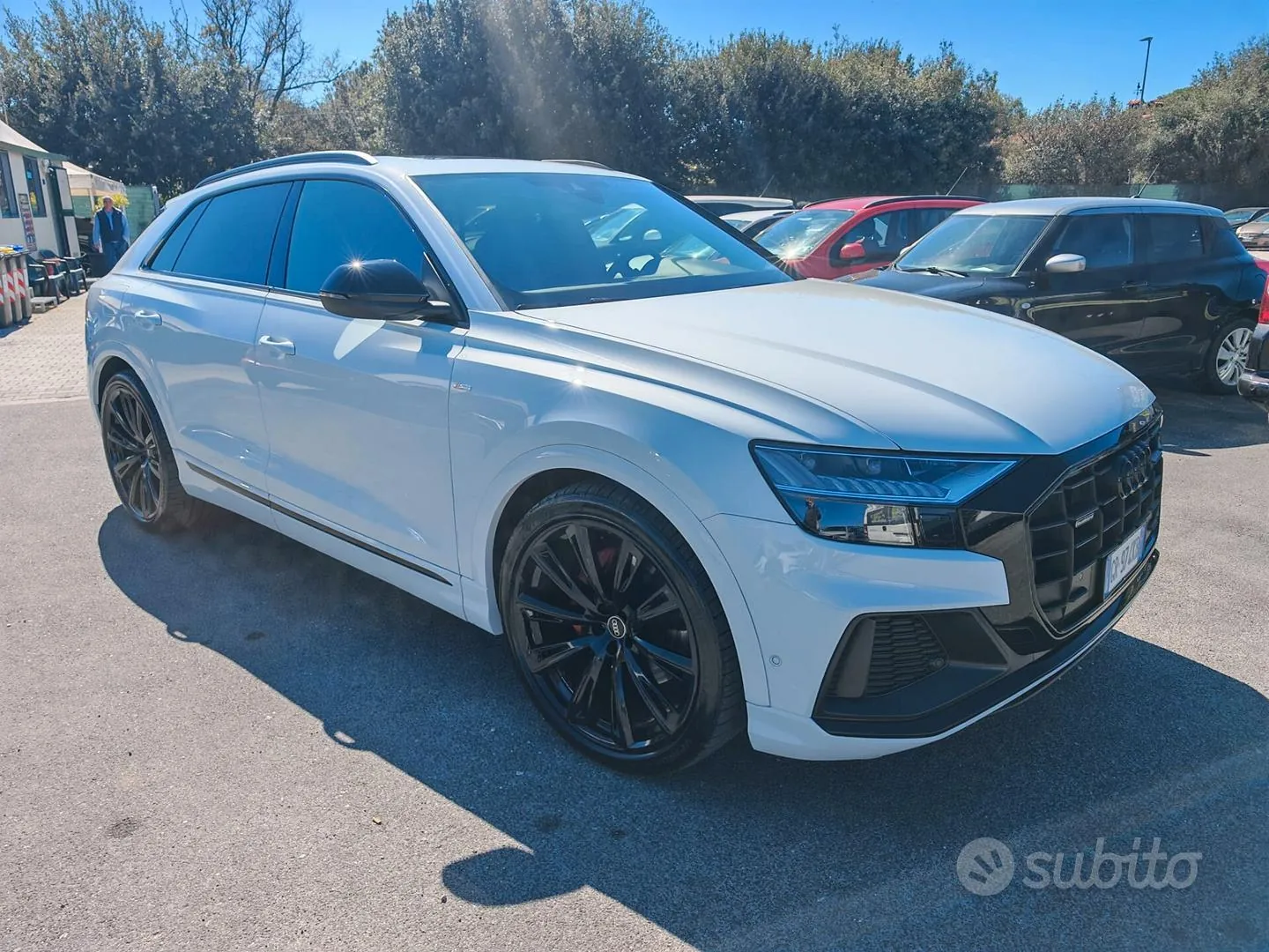 Audi Q8 2023 photo 2