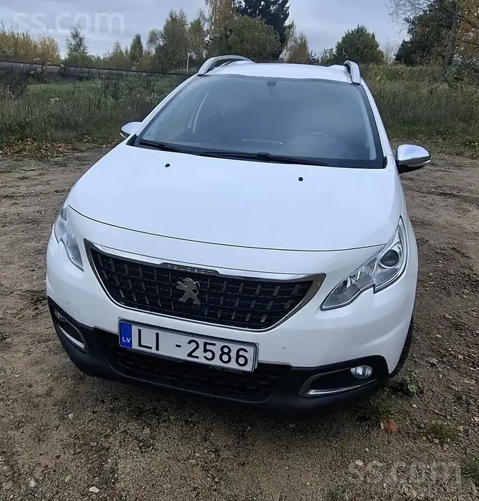 Peugeot 2008 2017 photo 2