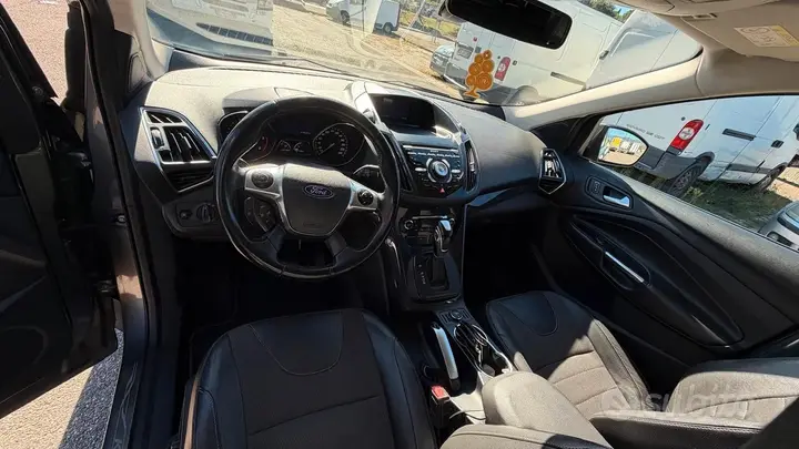 Ford Kuga 2014 photo 2