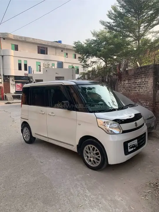 Suzuki Spacia