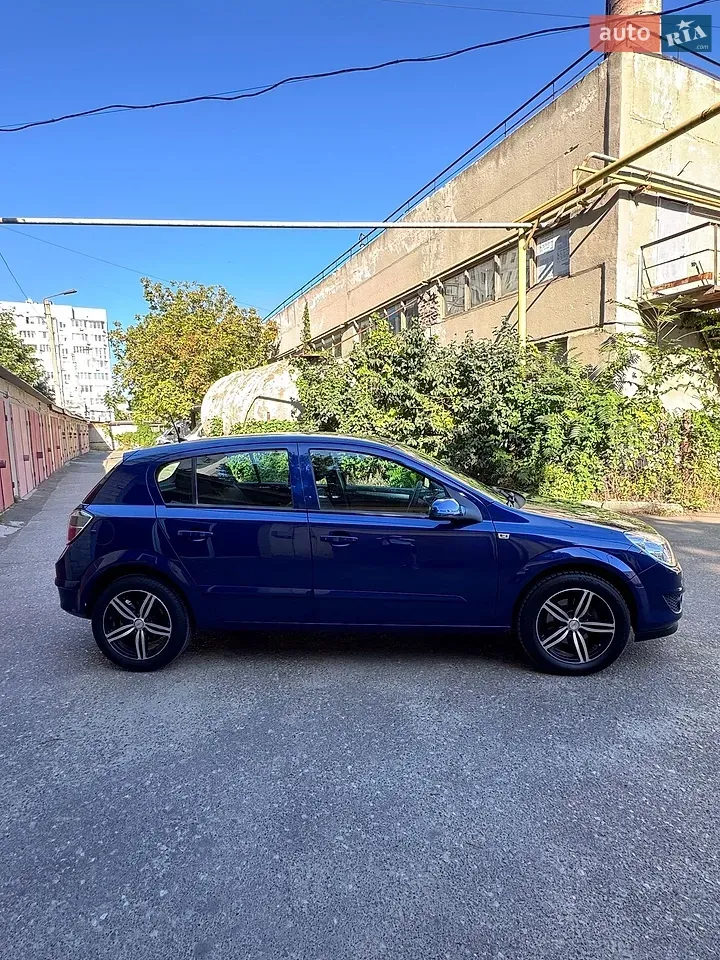 Opel Astra 2008 photo 4