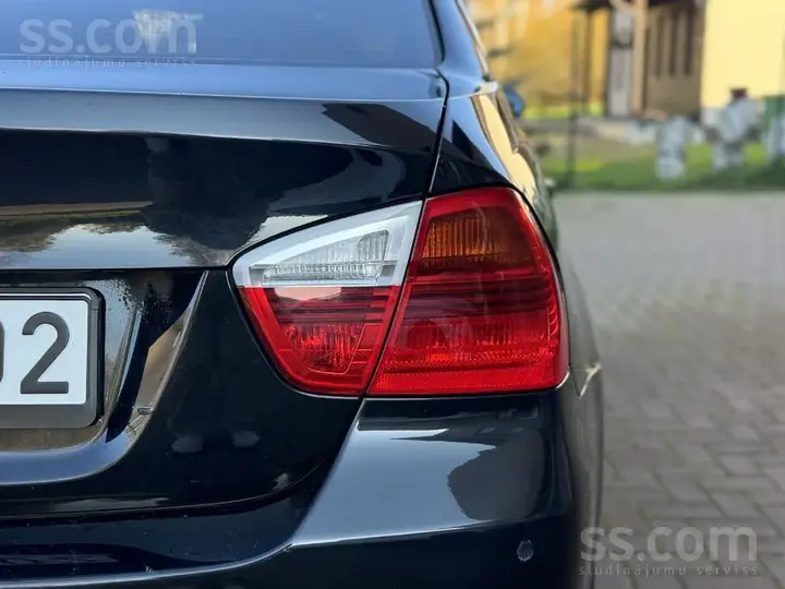 BMW 320I 2005 photo 3