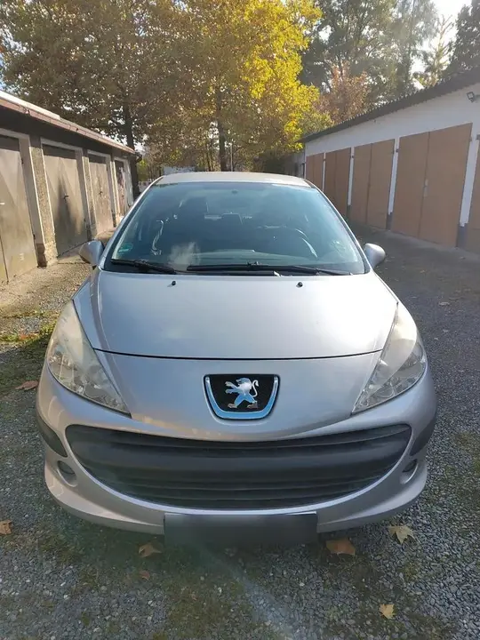 Peugeot 207