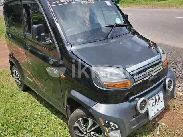 Bajaj Qute