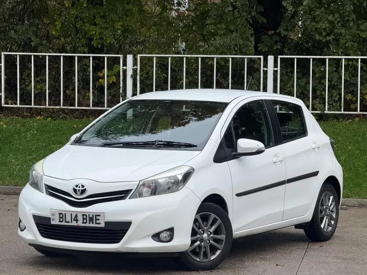 Toyota Yaris 2014 photo 5