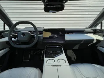 Lotus Emeya 2024 photo 3