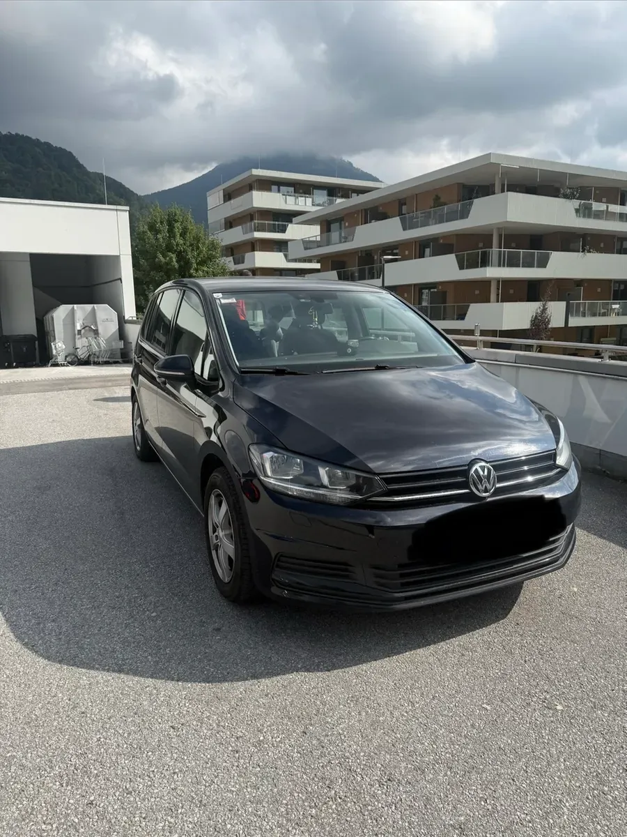 Volkswagen Touran 2015 photo 3