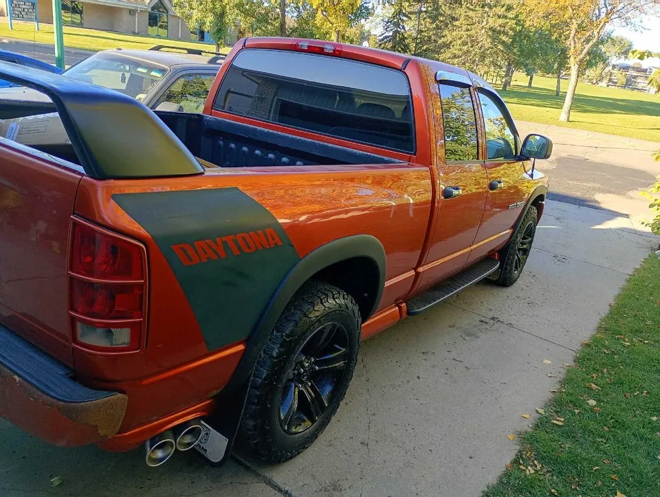 Dodge Ram Daytona 2005 photo 2