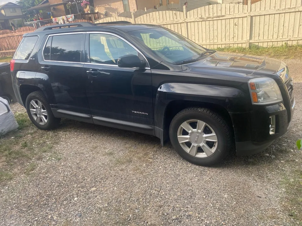 GMC Terrain 2012 photo 2