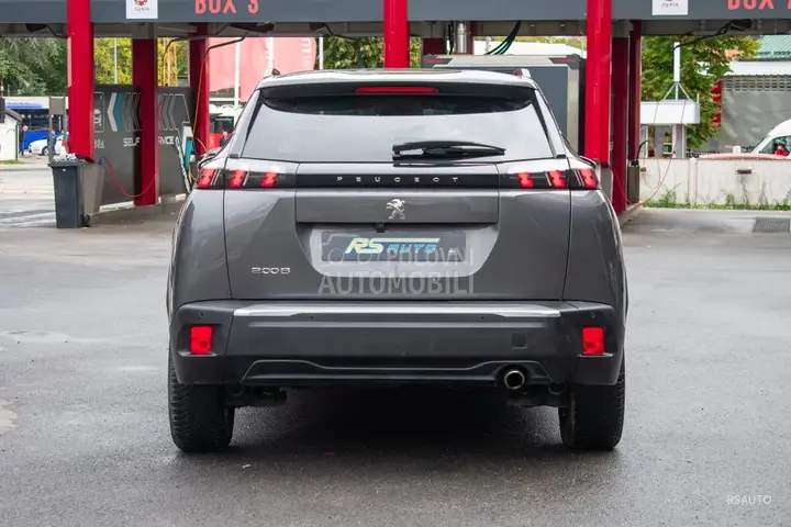 Peugeot 2008 2021 photo 5