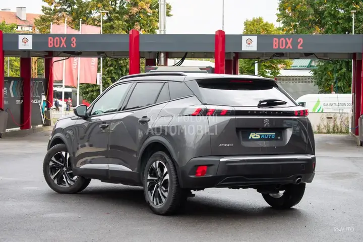 Peugeot 2008 2021 photo 4