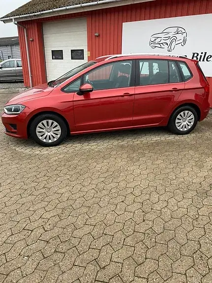 Volkswagen Golf Sportsvan 2015 photo 2