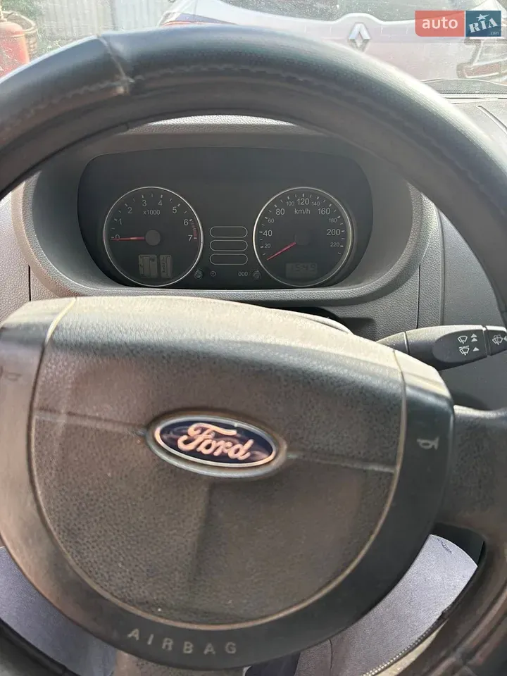 Ford Fusion 2004 photo 4