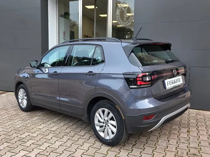 Volkswagen T-Cross 2022 photo 2