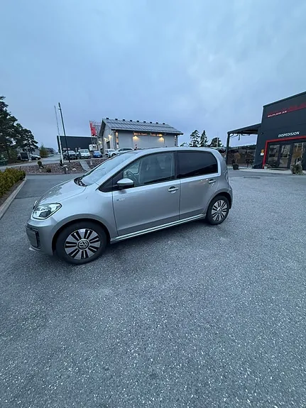 Volkswagen E-Up! 2019 photo 3