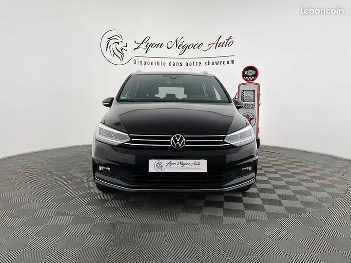 Volkswagen Touran 2023 photo 5