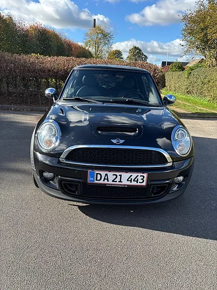 Mini Cooper S 2012 photo 2