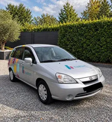 Suzuki Liana
