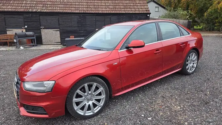 Audi A4 2012 photo 3