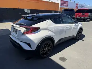 Toyota C-Hr 2019 photo 3