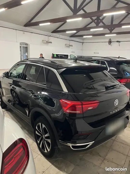 Volkswagen T-Roc 2020 photo 3